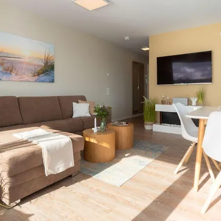 公寓 Apartmenthaus-kiki-wohnung-gluecksgefuehle 海利根港
